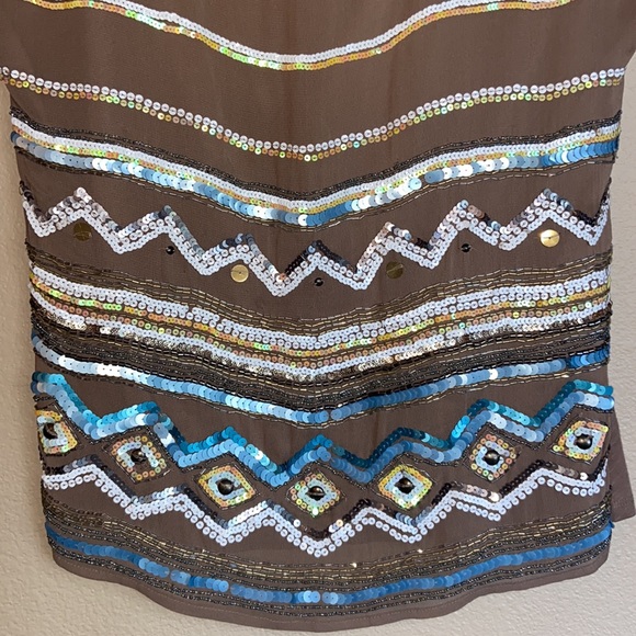 DELETTA ANTHROPOLOGIE S Sequined Beaded Sleeveless Cap Sleeve Shirt Top Tan Blue - Picture 5 of 16